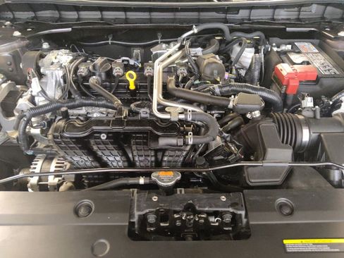 Used 2025 Nissan Altima 2.5 SV FWD image 30