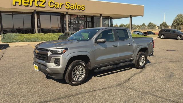 Used 2024 Chevrolet Colorado LT w/ LT Convenience Package III AWD/4WD image 4