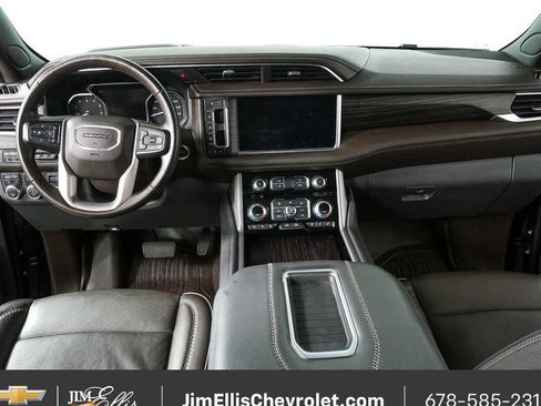 Certified 2021 GMC Yukon Denali w/ Denali Ultimate Package AWD/4WD image 19