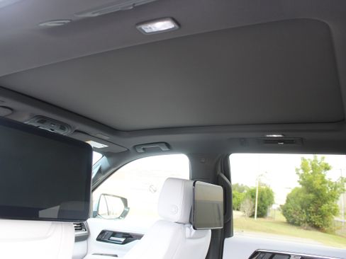 New 2026 Chevrolet Tahoe Premier image 6