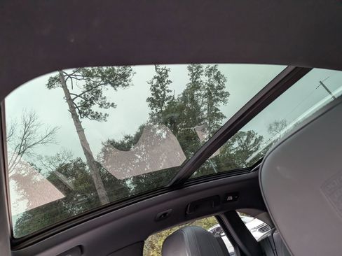 Used 2021 Porsche Macan S image 26