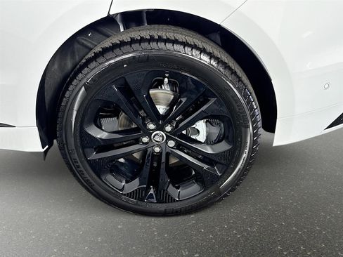 New 2026 Jaguar F-PACE R-Dynamic S AWD/4WD image 33