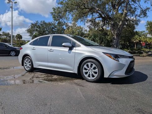 Used 2026 Toyota Corolla LE FWD image 2