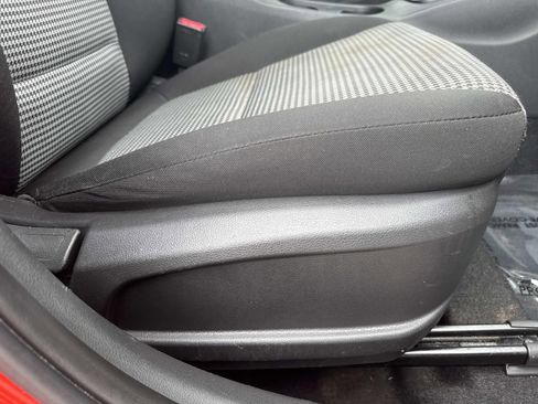 Used 2020 Hyundai Kona SE FWD image 14