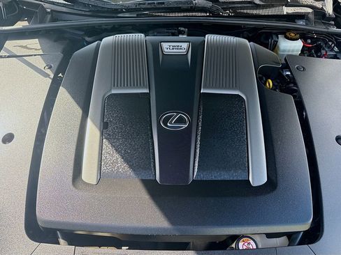 Used 2018 Lexus LS 500 w/ Luxury Package image 32