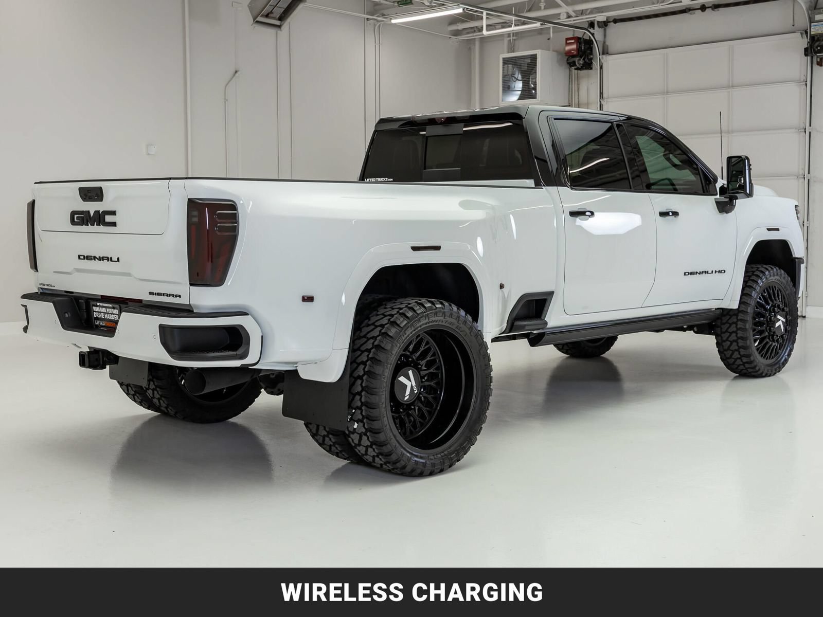 Used 2026 GMC Sierra 3500 Denali Ultimate AWD/4WD image 10