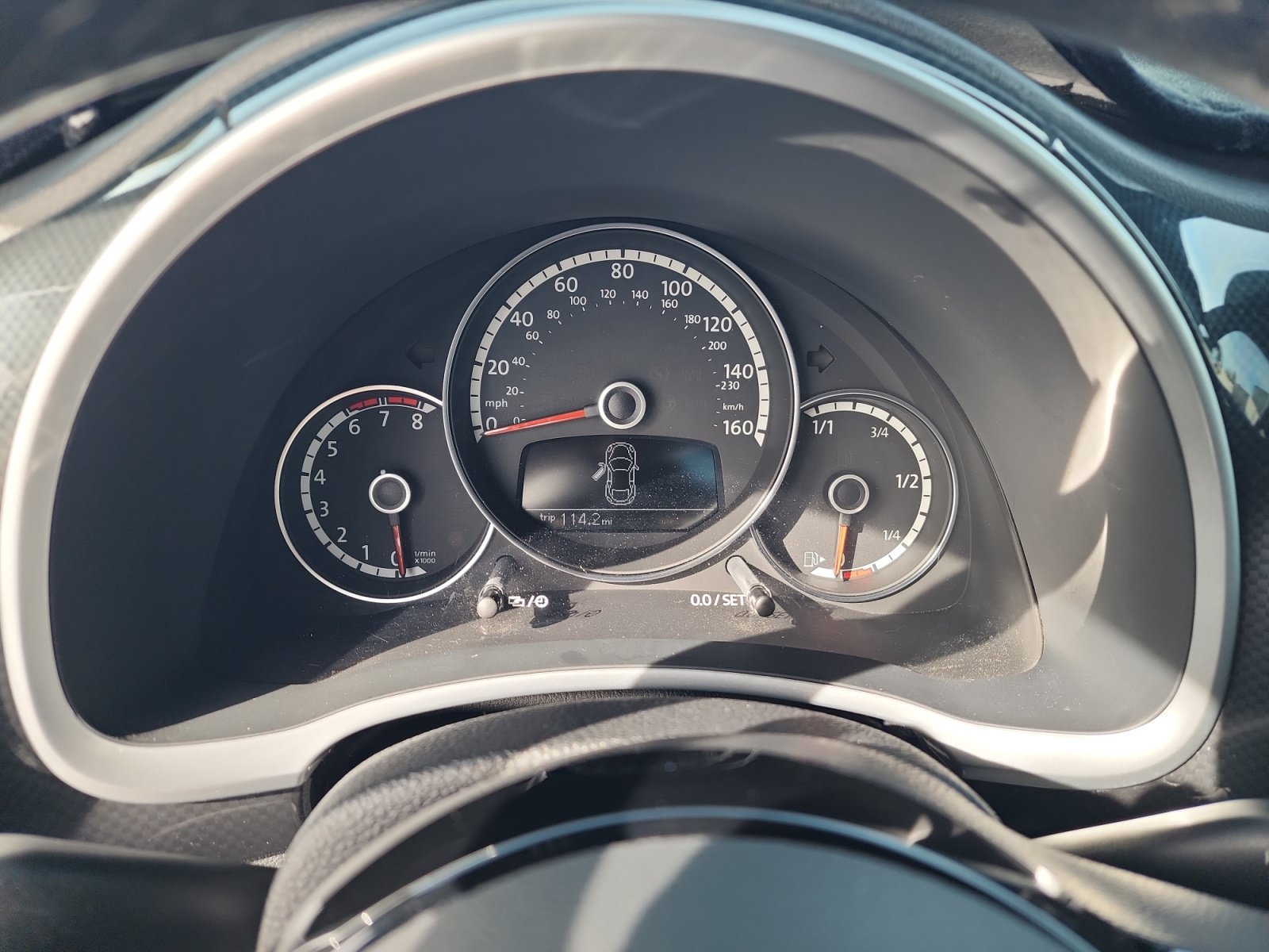 Used 2014 Volkswagen Beetle R-Line FWD image 11