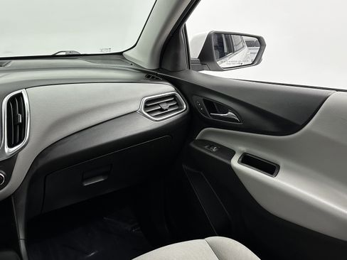 Used 2020 Chevrolet Equinox LT image 28