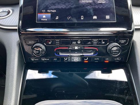 Used 2024 Jeep Grand Cherokee L Altitude image 18