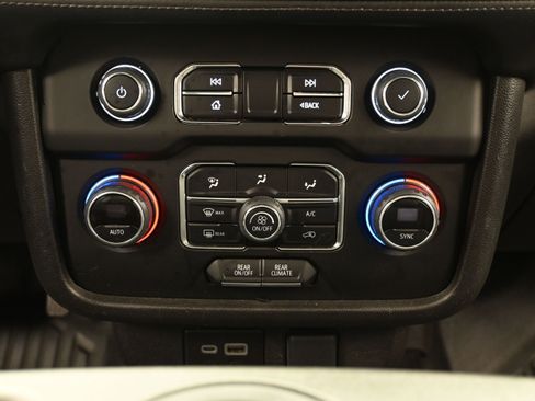 Used 2023 Chevrolet Tahoe 4WD w/ Remote Keyless Entry Package image 35