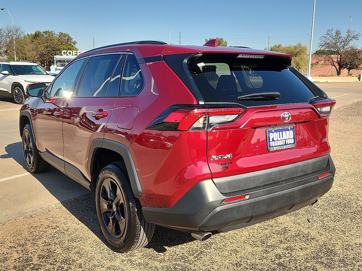 Used 2025 Toyota RAV4 XLE FWD image 3