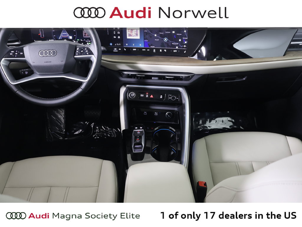 Used 2025 Audi Q5 Premium w/ Convenience Package AWD/4WD image 24