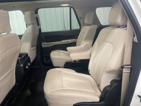 Used 2022 Ford Expedition Max Platinum AWD/4WD image 26