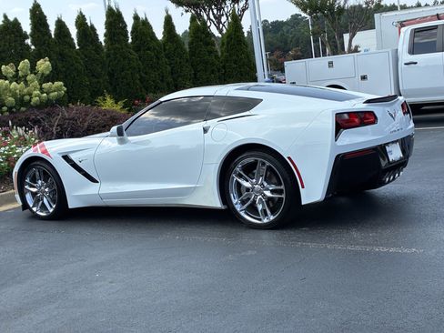 Used 2019 Chevrolet Corvette Stingray Coupe w/ Battery Protection Package RWD image 10