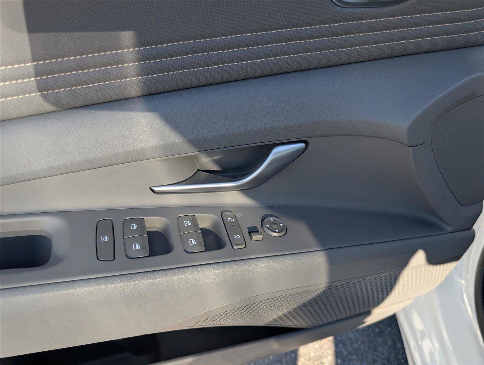 New 2026 Hyundai Elantra SEL w/ Cargo Package FWD image 15