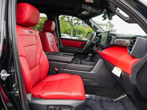 Used 2025 Toyota Tundra TRD Pro AWD/4WD image 16
