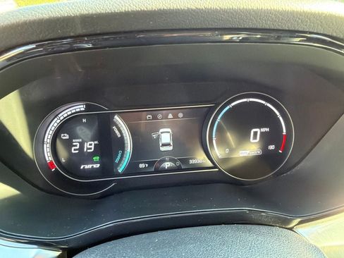 Certified 2022 Kia Niro EX Premium w/ Cold Weather Package FWD image 18