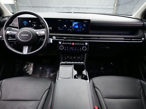 Certified 2025 Hyundai Tucson Limited image 18