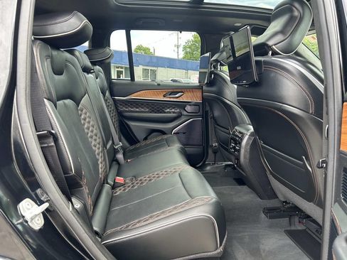 Certified 2023 Jeep Grand Cherokee Summit AWD/4WD image 20
