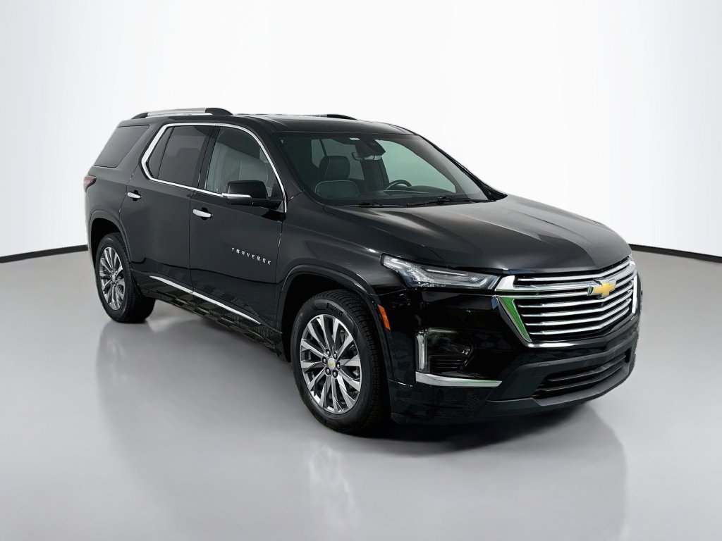 Used 2022 Chevrolet Traverse Premier w/ LPO, Cargo Package FWD image 3