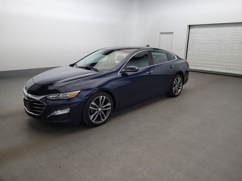 Used 2019 Chevrolet Malibu Premier w/ Sun and Wheel Package FWD image 2