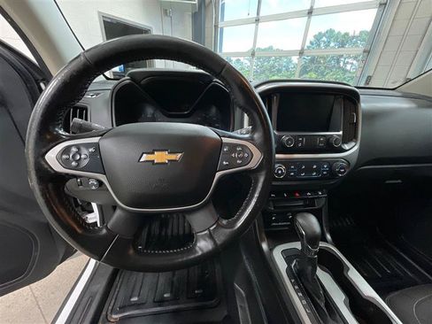 Used 2022 Chevrolet Colorado LT w/ Fleet Safety Package RWD image 14