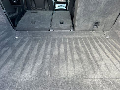 Used 2023 Audi Q8 Premium Plus w/ Premium Plus Package image 15