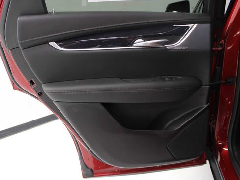 Certified 2023 Cadillac XT5 Premium Luxury image 36