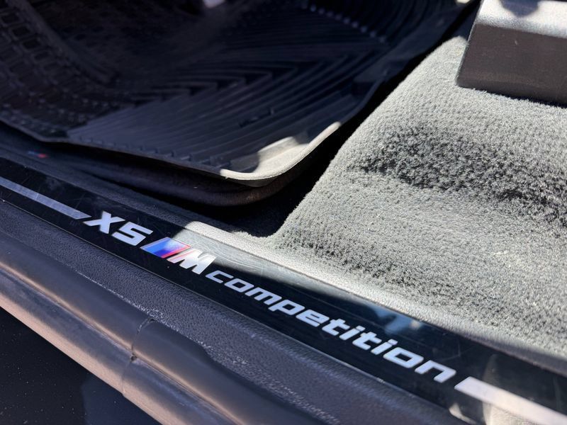 Used 2021 BMW X5 M Competition w/ Premium Package AWD/4WD image 24