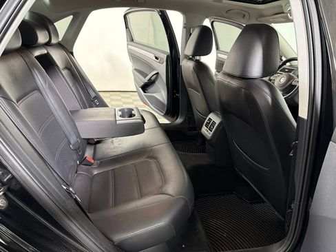 Used 2014 Volkswagen Passat TDI SE FWD image 23