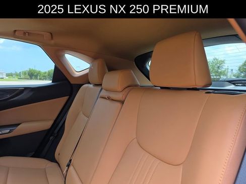 Used 2025 Lexus NX 250 FWD w/ Towing Package (2000 Lbs) image 17