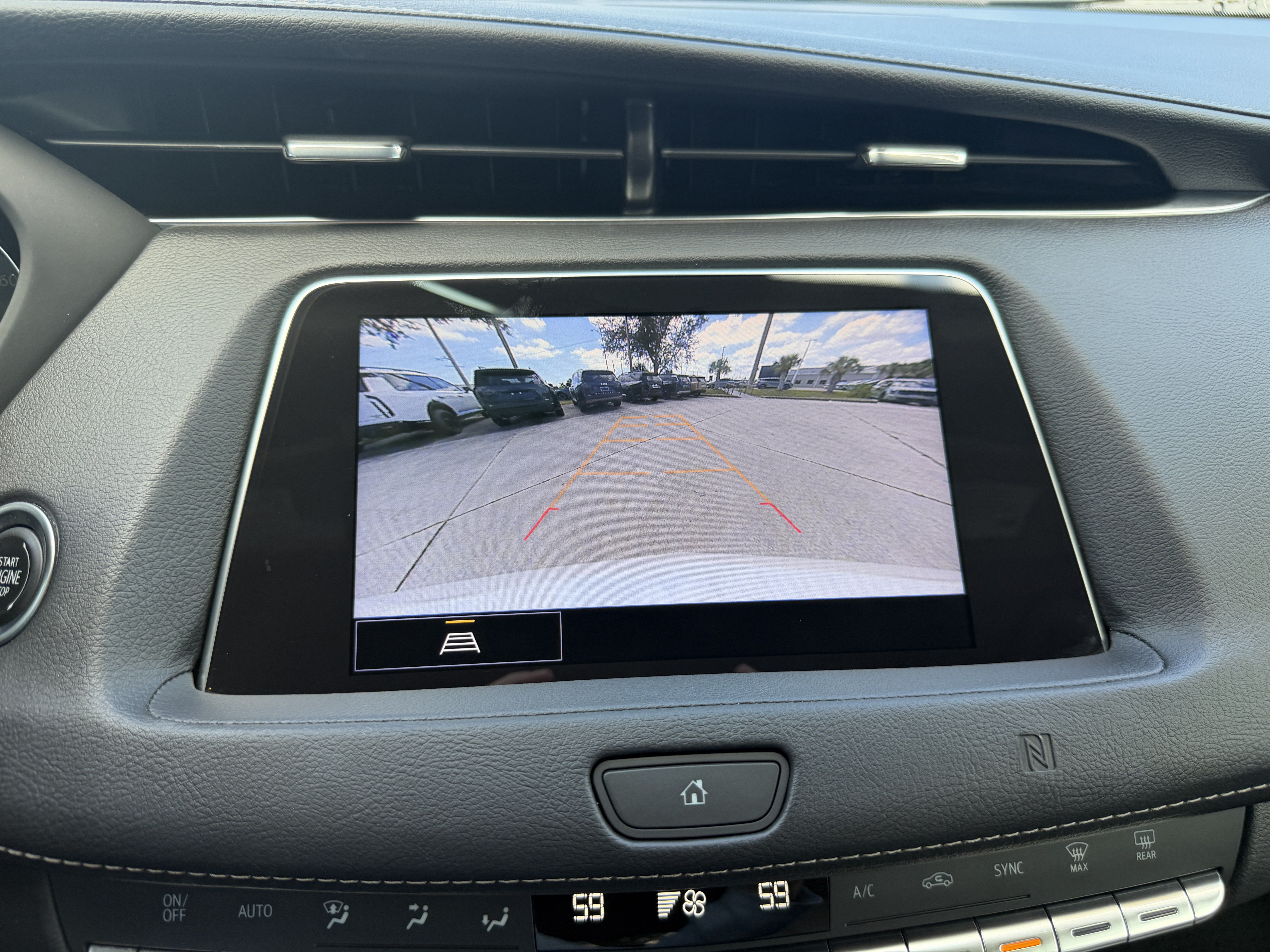 Used 2021 Cadillac XT4 Luxury w/ Driver Awareness Package FWD image 22