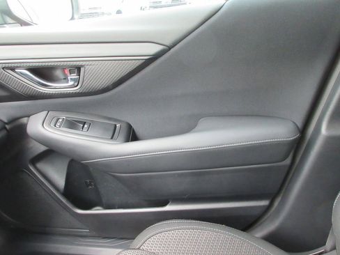 Used 2024 Subaru Outback Premium image 31