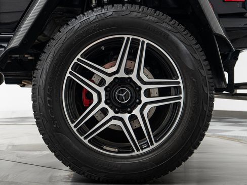 Used 2018 Mercedes-Benz G 550 Squared image 11