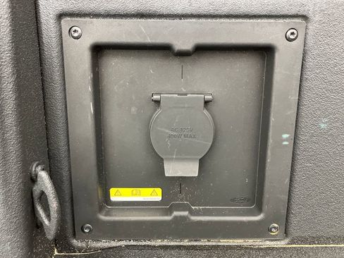 Certified 2022 Ford F150 Lariat w/ Equipment Group 502A High image 30