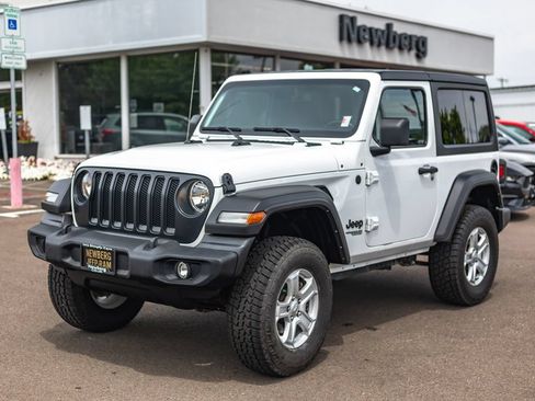 Used 2021 Jeep Wrangler Sport AWD/4WD image 4