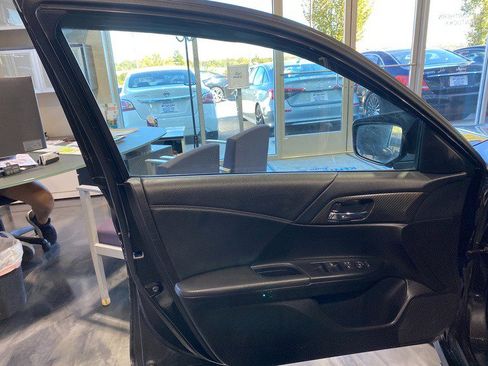 Used 2017 Honda Accord Sport image 11