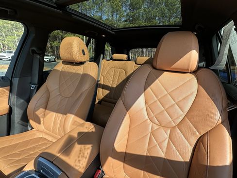 Used 2023 BMW X5 sDrive40i w/ M Sport Package image 8