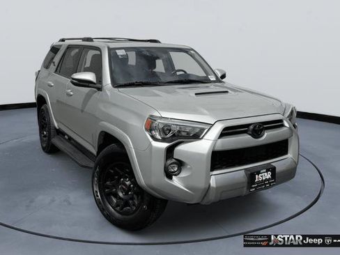 Used 2024 Toyota 4Runner TRD Off-Road Premium w/ Moonroof Package AWD/4WD image 3