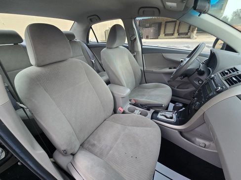 Used 2010 Toyota Corolla LE image 26