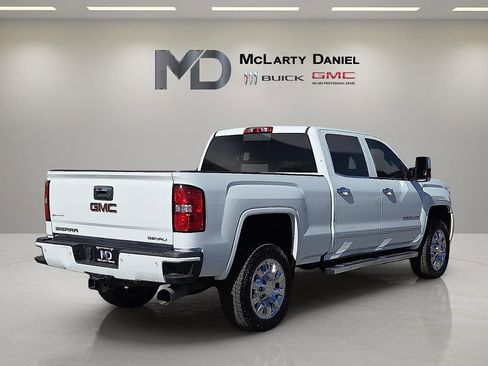 Used 2019 GMC Sierra 2500 Denali w/ Duramax Plus Package image 5