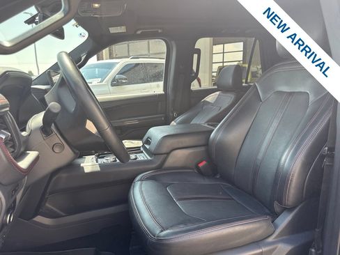 Used 2024 Ford Expedition Limited AWD/4WD image 18
