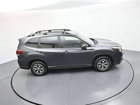 Used 2023 Subaru Forester Premium AWD/4WD image 35