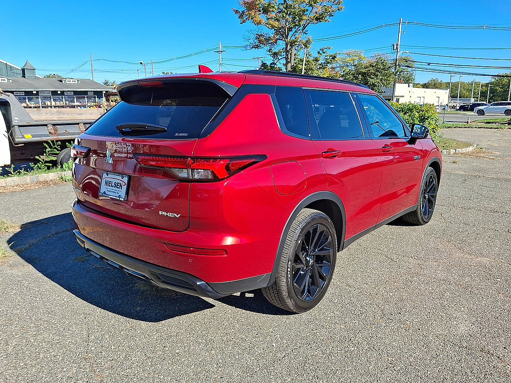 Used 2025 Mitsubishi Outlander SEL Black Edition AWD/4WD image 31