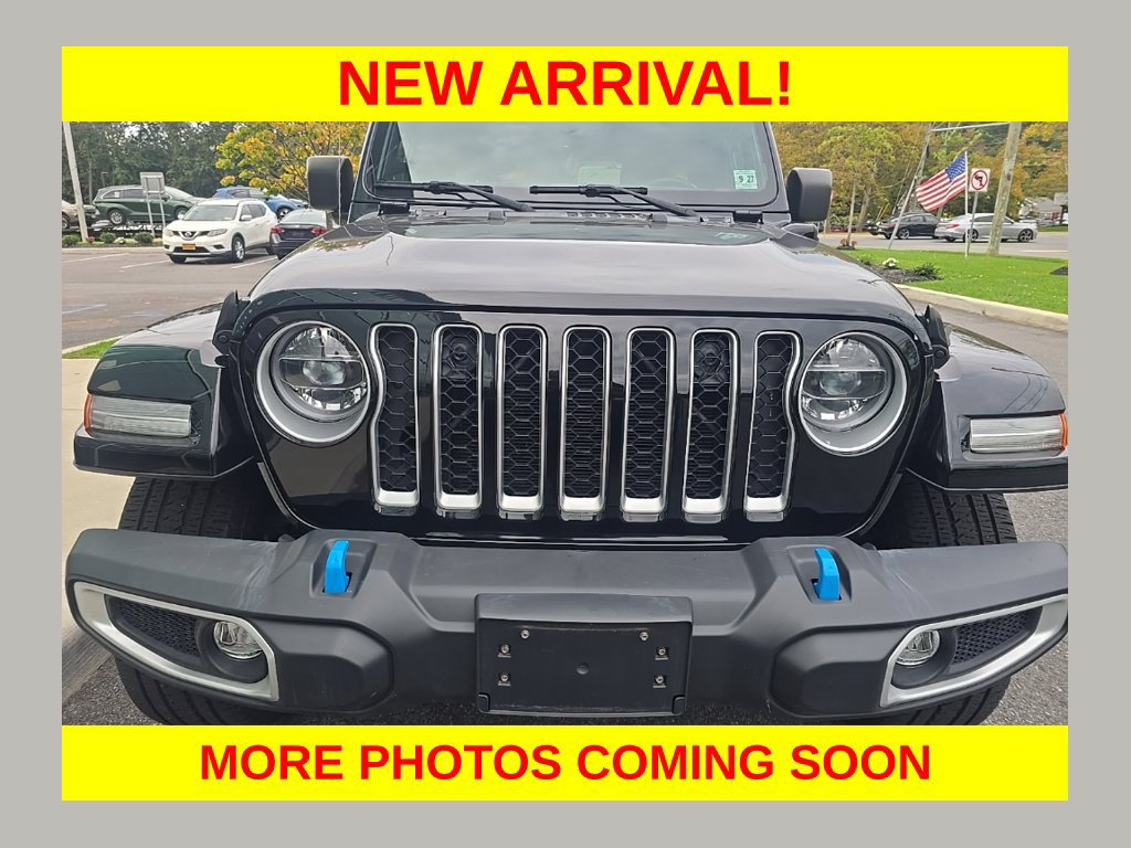 Used 2022 Jeep Wrangler Unlimited Sahara w/ Cold Weather Group AWD/4WD image 1