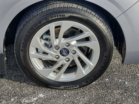 Certified 2025 Subaru Impreza 2.0i image 8