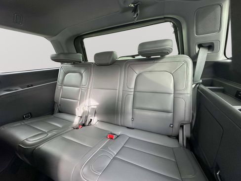 Used 2019 Lincoln Navigator Reserve w/ Cargo Package image 35