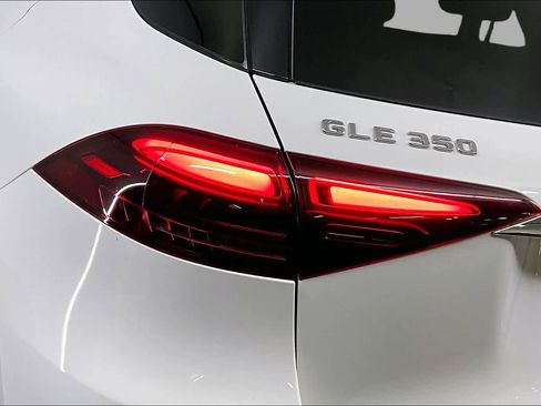 Certified 2024 Mercedes-Benz GLE 350 4MATIC image 28