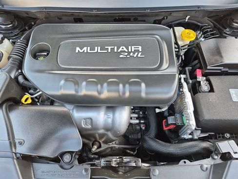 Used 2015 Jeep Cherokee Latitude FWD image 31