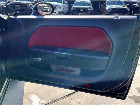 Used 2013 Dodge Challenger R/T image 20